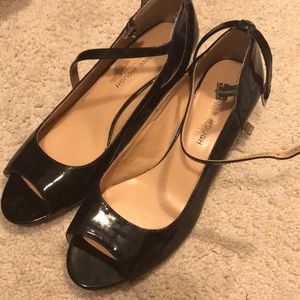 Sole society patent leather wedges